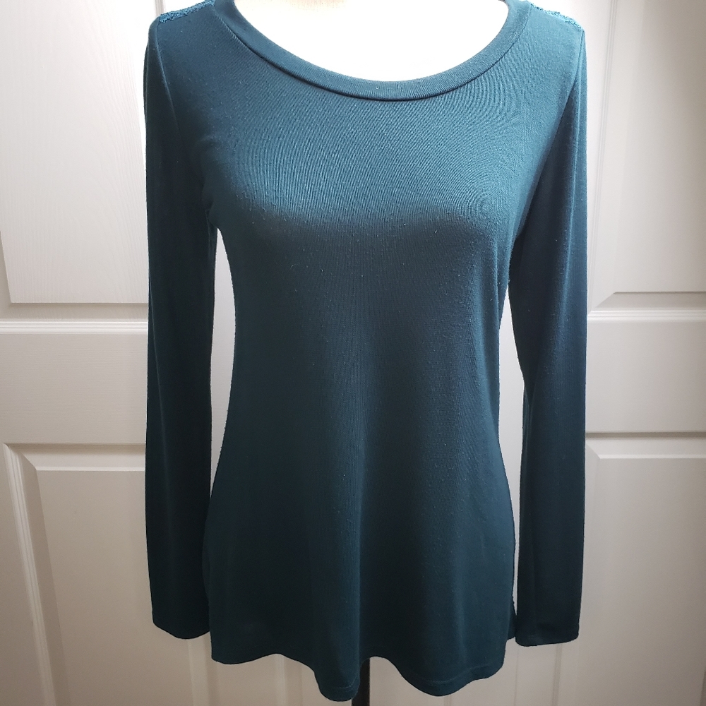 Hunter green shirt size small.